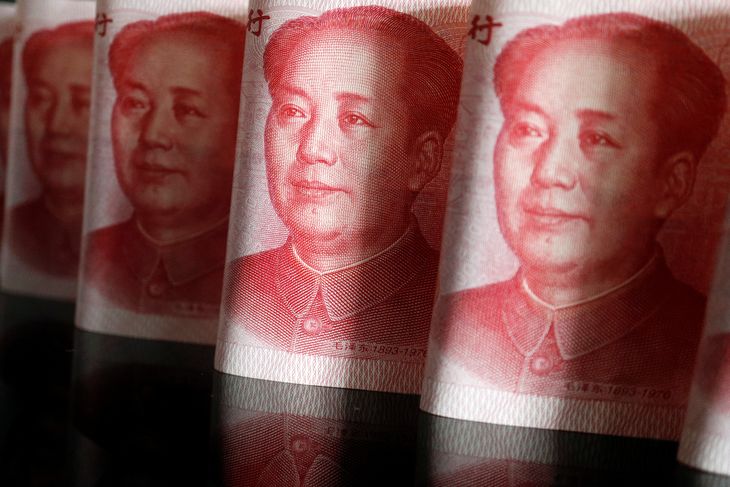Moneda China. Ilustración fotográfica de yuanes. REUTERS/Florence Lo