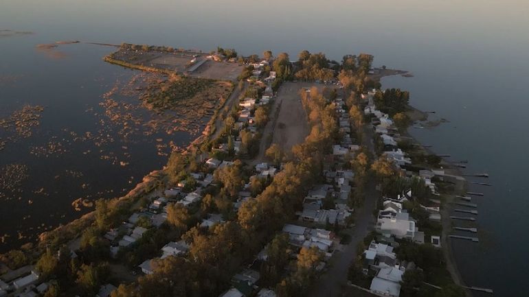Terrenos del Lago Pellegrini se encuentran en disputa tras la aprobación de una ordenanza municipal de Cinco Saltos.
