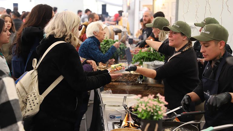 La Fiesta Nacional del Chef Patagónico se vive hasta el domingo en Villa Pehuenia / Fotos