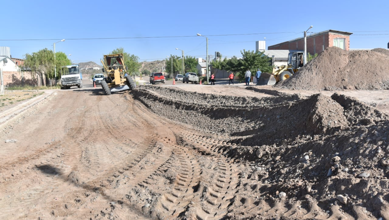 Pavimentan calle que permitirá ir de Z1 al centro en 15 minutos