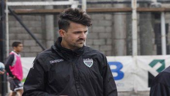 caprio aporto para la vuelta del cesped natural a la visera caprio aporto para la vuelta del cesped natural a la visera