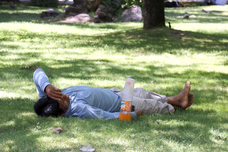 El calor agobiante genera picos de consumo de energía eléctrica. El sistema ayer no resistió la demanda.