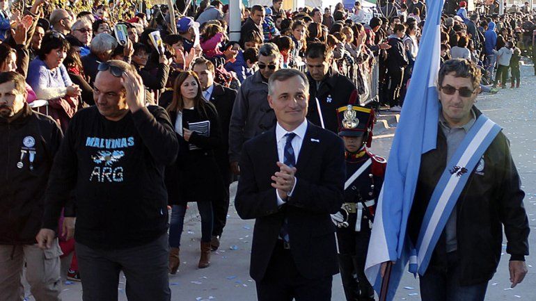 David Schlereth abrió el desfile cívico-militar del 25 de Mayo.&nbsp;