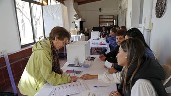 ON -elecciones Consulado chileno votacion (2).jpg