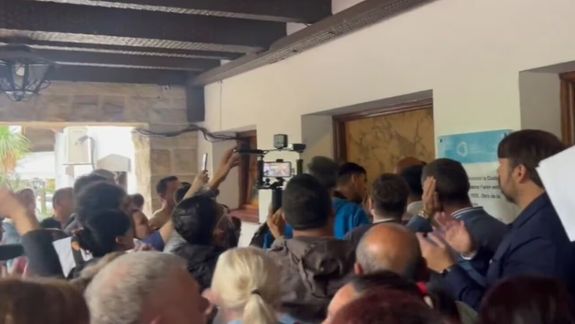 Incidentes: manifestantes entraron por la fuerza a las oficinas de la Agencia de Discapacidad
