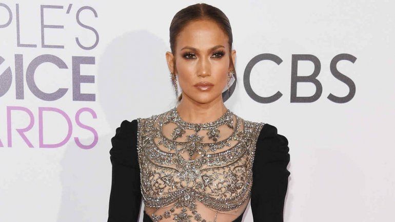 Jennifer López le donó 1 millón de dólares a Puerto Rico