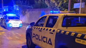 Se perdieron en Centenario y motochorros le robaron el auto