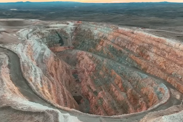 Pan American Silver ejecuta plan cierre Manantial Espejo con expertos internacionales. Pan American Silver ejecuta plan cierre Manantial Espejo con expertos internacionales.