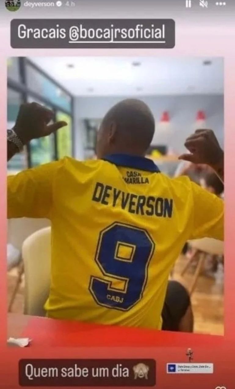 Deyverson con la camiseta de Boca Deyverson con la camiseta de Boca