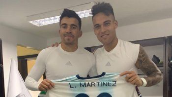 ¡que regalito huevo! lautaro le obsequio la casaca del gol ¡que regalito huevo! lautaro le obsequio la casaca del gol
