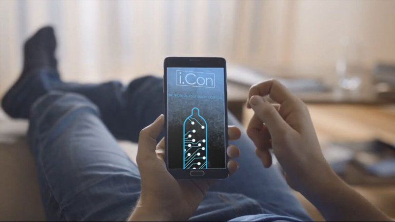 Crean un preservativo inteligente con USB