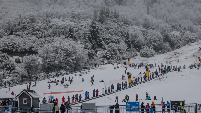 Cerro Catedral se vive a pleno: así son las vacaciones de invierno en la montaña