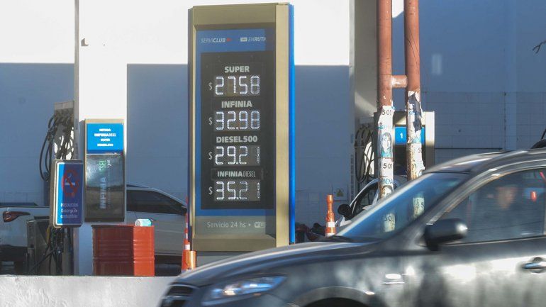 Por segunda vez en cuatro días: YPF subió el precio de las naftas