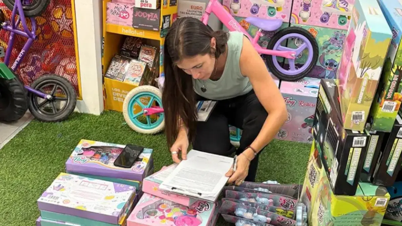 Avanzan los controles en las jugueterías en Neuquén | LM Neuquen Avanzan los controles en las jugueterías en Neuquén