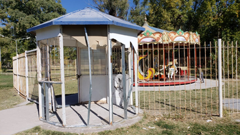 calesita parque valentina norte