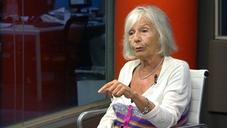 Cruce entre Sarlo y Tolosa Paz por el garchegate: Es una cheta