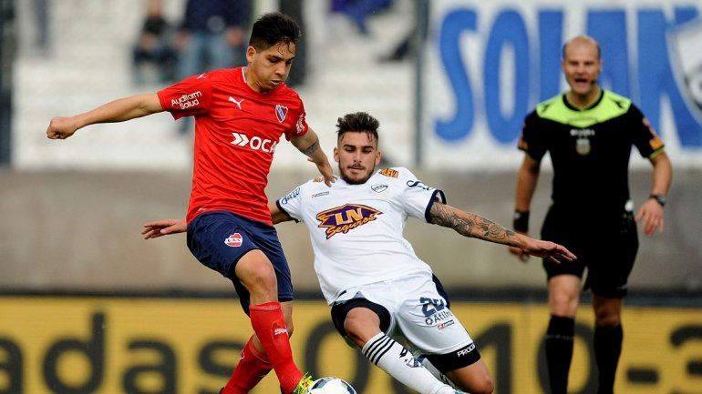 Martín Benítez aprovechó su chance como titular en el Sur.