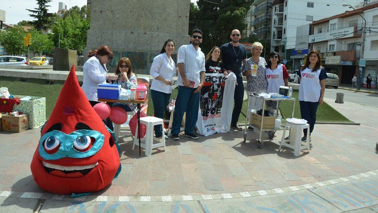Promueven la donación de sangre y médula en el centro
