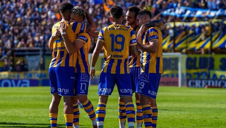 Impresionante: el fantástico golazo desde mitad de cancha que le dio un triunfo clave a Atlanta