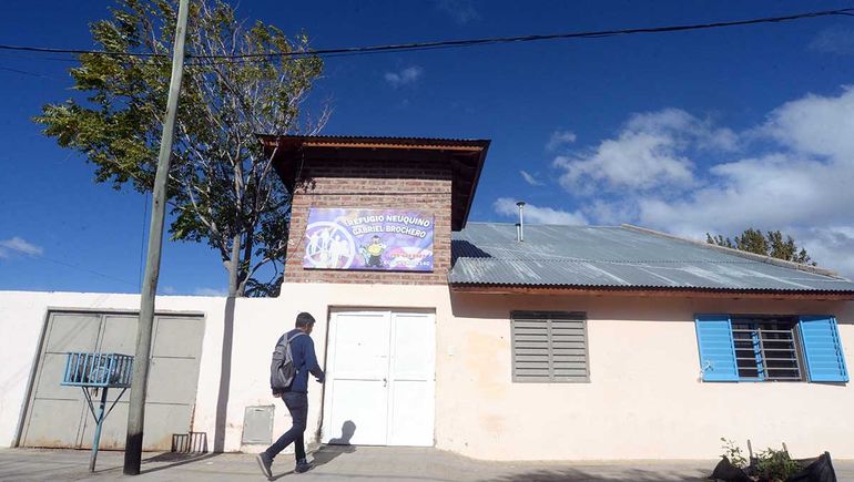 El refugio Cura Brochero fue sobrepasado por la demanda de gente en situación de calle