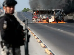En medio de la tensión, la presidenta de México, Claudia Sheinbaum, llamó a la población a mantener la calma. En medio de la tensión, la presidenta de México, Claudia Sheinbaum, llamó a la población a mantener la calma.