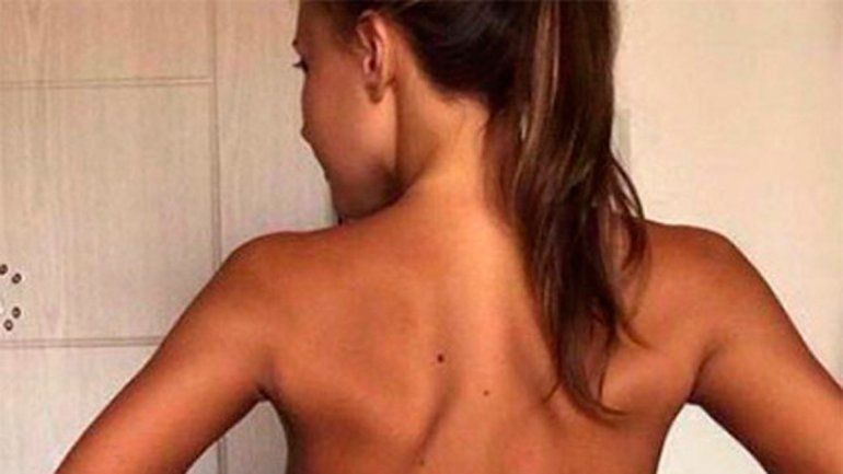 En El Diario de Mariana informaron que la modelo viajó sin sus tres hijos.