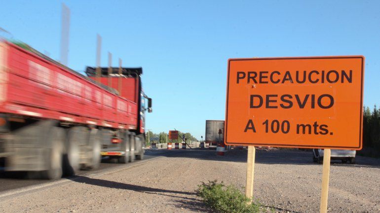 Cipolletti y Roca tendrán una autopista sin elevaciones ni murallas