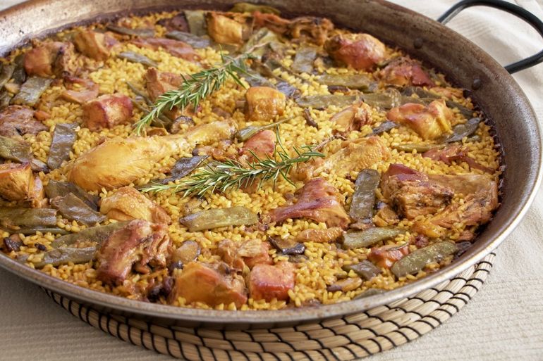 Paella valenciana, un manjar. Paella valenciana, un manjar.