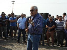 Guillermo Pereyra en una de las asambleas que celebró en Catriel durante enero. Guillermo Pereyra en una de las asambleas que celebró en Catriel durante enero.