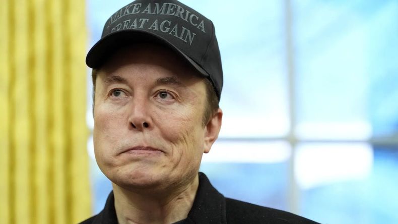 Elon Musk ya no es el CEO mejor pago del mundo: le ganó un desconocido