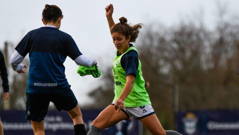 ¡Una neuquina en la jornada inicial de la liga femenina!