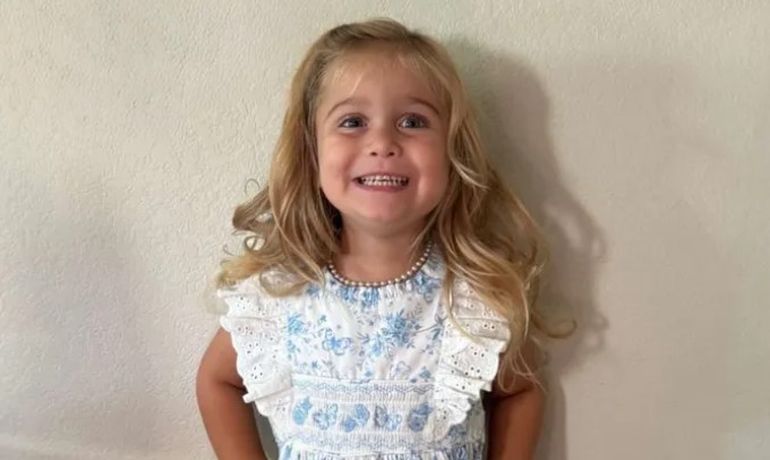 Reagan Herrin, la nena de 4 años que murió luego de caer a un canal de riego en el auto manejado por su madre alcoholizada. Reagan Herrin, la nena de 4 años que murió luego de caer a un canal de riego en el auto manejado por su madre alcoholizada.