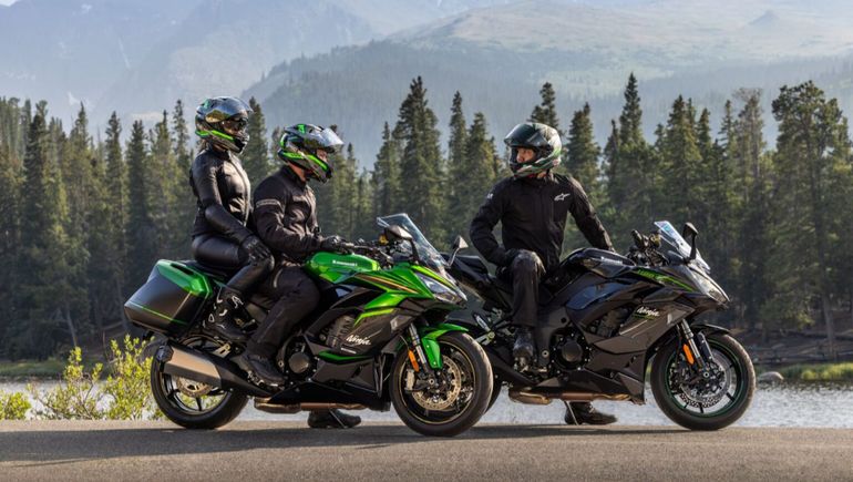 Las dos versiones de la nueva Kawasaki Ninja 1100SX: cuestan 29.900 y 33.900 dólares. Las dos versiones de la nueva Kawasaki Ninja 1100SX: cuestan 29.900 y 33.900 dólares.