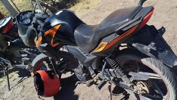 La moto Gilera estaba en poder de otro trabajador de la misma pesquera de Chubut, que dijo haberla comprado por Telegram. La moto Gilera estaba en poder de otro trabajador de la misma pesquera de Chubut, que dijo haberla comprado por Telegram.