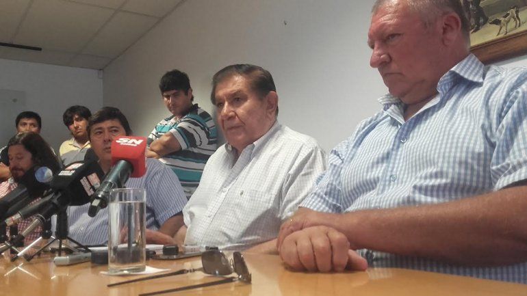 Guillermo Pereyra brindó este mediodía una conferencia de prensa en la sede del sindicato de calle Santa Cruz.