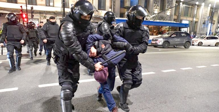 La Justicia rusa procesó a cientos de personas que se manifestaron en contra de la guerra en Ucrania.