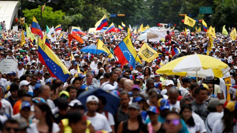 No es pueblo contra pueblo