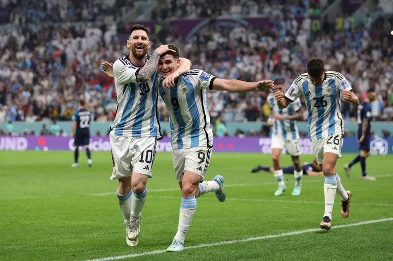 Julián Álvarez habló de sus compañeros de selección