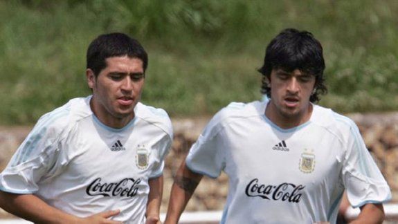 lucho gonzalez revelo cuales son las camisetas de river que conserva riquelme