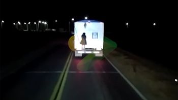El video del fantasma que aterroriza a los camioneros del país