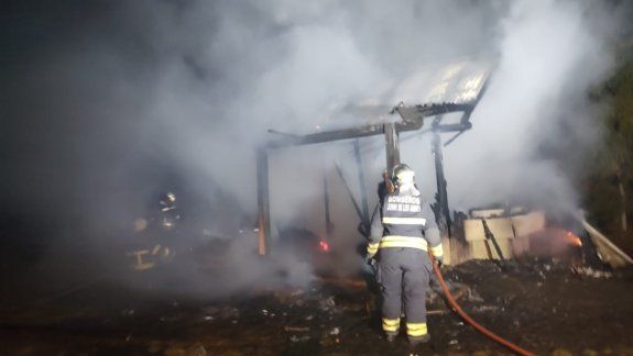 Incendio fatal: no alcanzó a salir de su casa y murió envuelta por las llamas