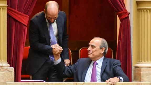 Guillermo Francos, durante el tratamiento por la Ley Bases.