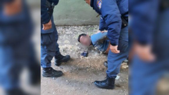 Así capturaron al ladrón que saltó de una ventana y se fracturó