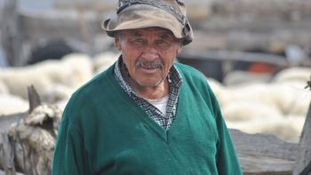 Mario sigue una tradición ancestral del centro de la provincia de Neuquén. Mario sigue una tradición ancestral del centro de la provincia de Neuquén.