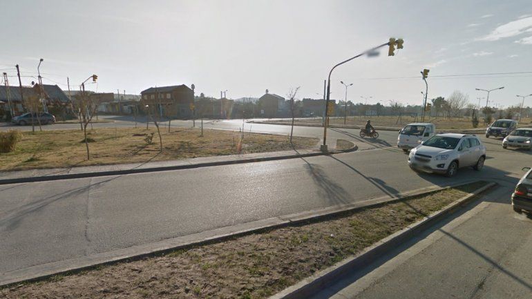 Robó una moto y en la huida dejó abandonada a su novia