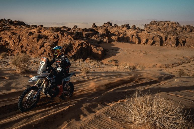 Otro gran día para Santiago Rostan en el rally Dakar