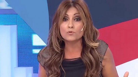 es envidioso y la gente que trabajaba con el no lo queria