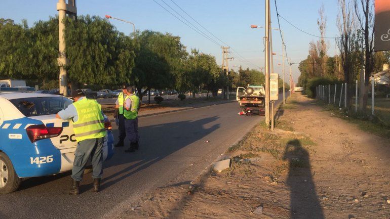Un motociclista está grave tras perder el control de su moto
