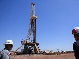 Vaca Muerta quiere elevar los estándares de sus trabajadores. REUTERS/Tomas Cuesta