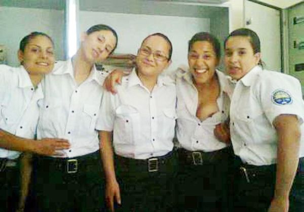 Escándalo por fotos hot de penitenciarias